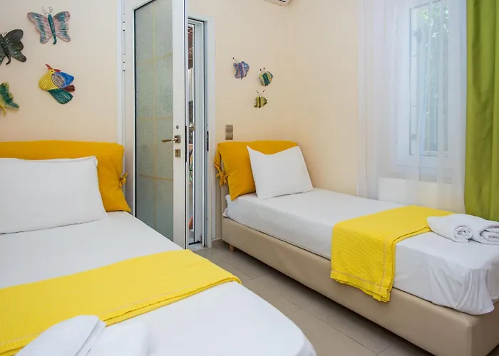 Sofia's Delightful Nyaraló *